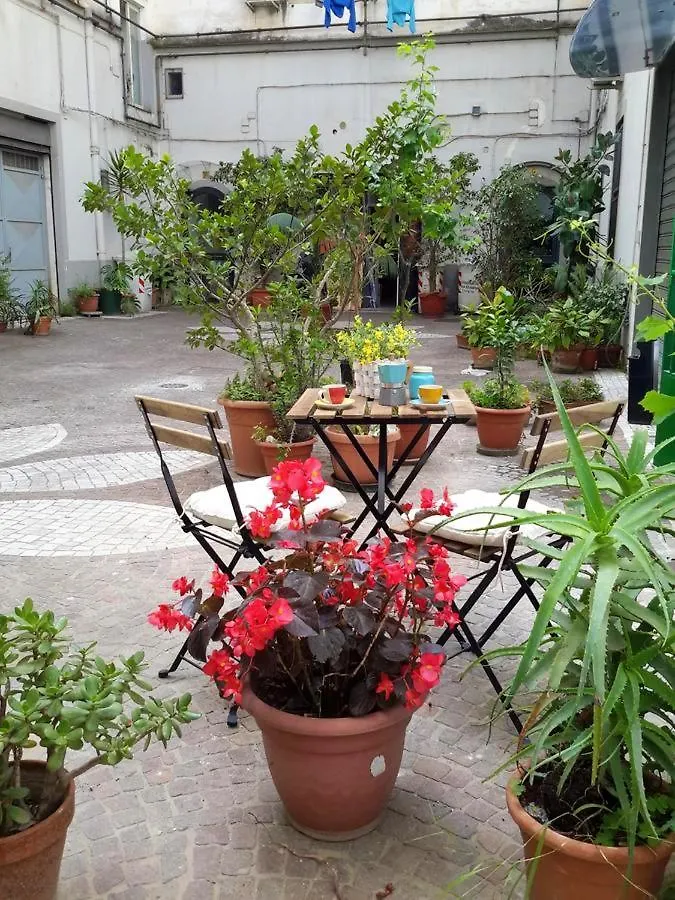 Modern Apartment In Napoli Near Historical Centre