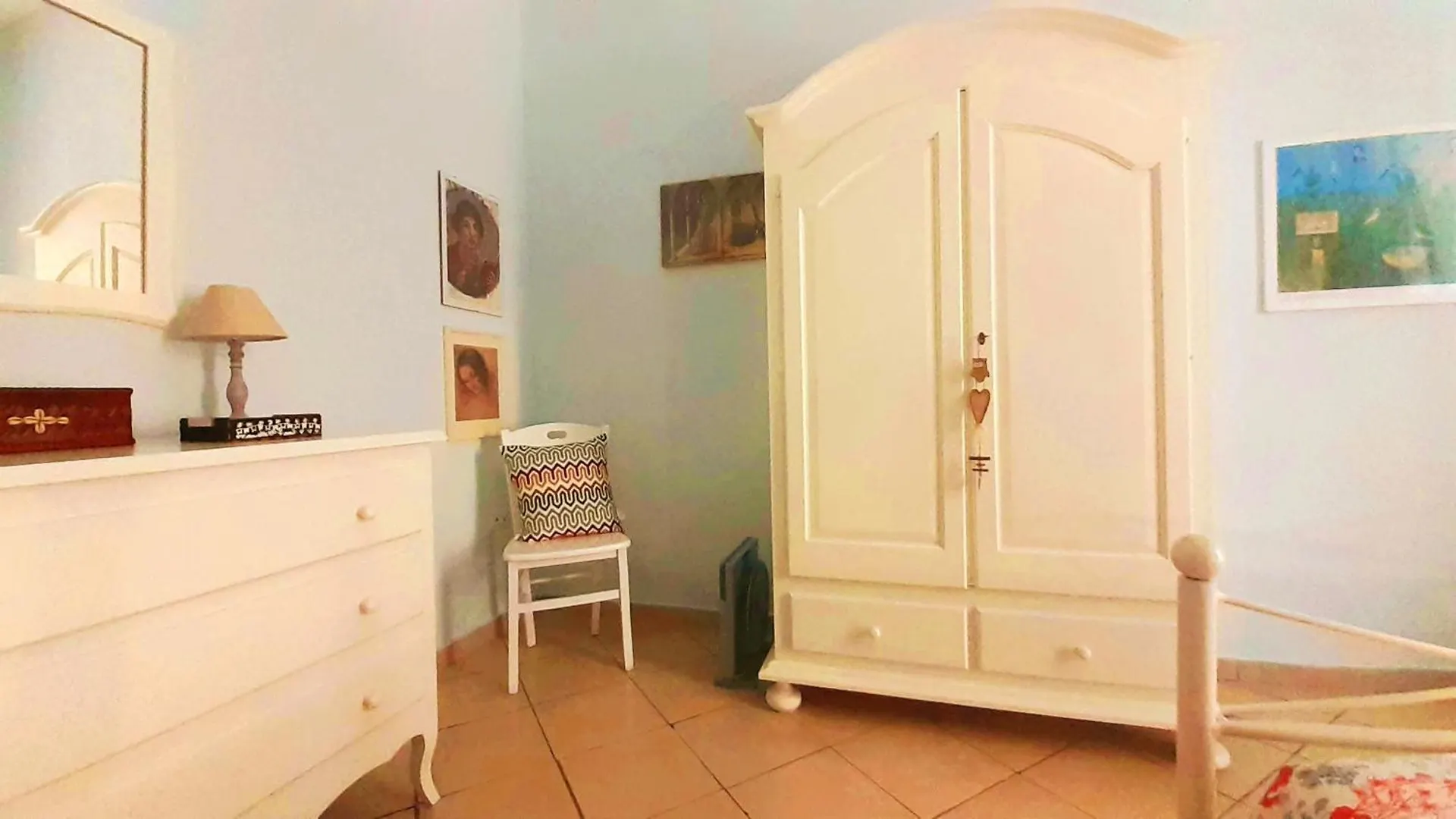 Modern Apartment In Napoli Near Historical Centre 0*, Naples