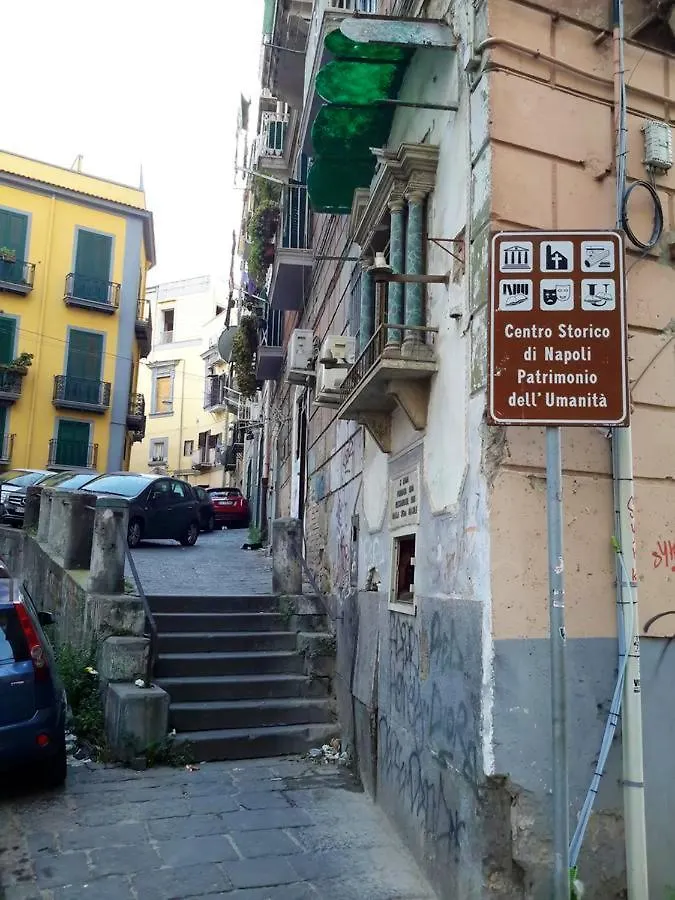 Modern Apartment In Napoli Near Historical Centre