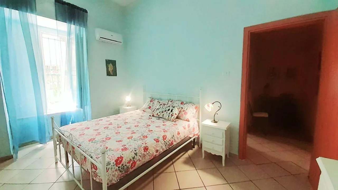 Modern Apartment In Napoli Near Historical Centre location